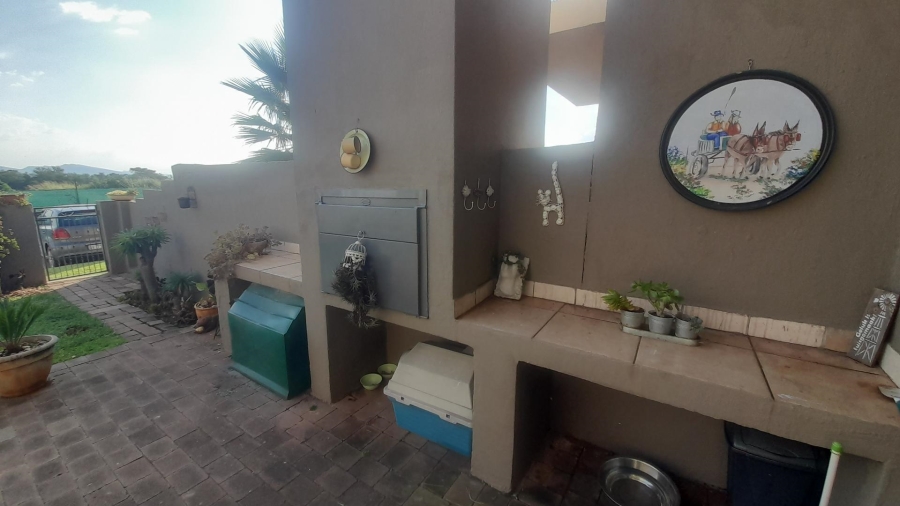 2 Bedroom Property for Sale in Melodie North West